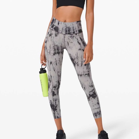 Lululemon Fast and Free Tight II 25" *Game Day - Picture 11 of 12